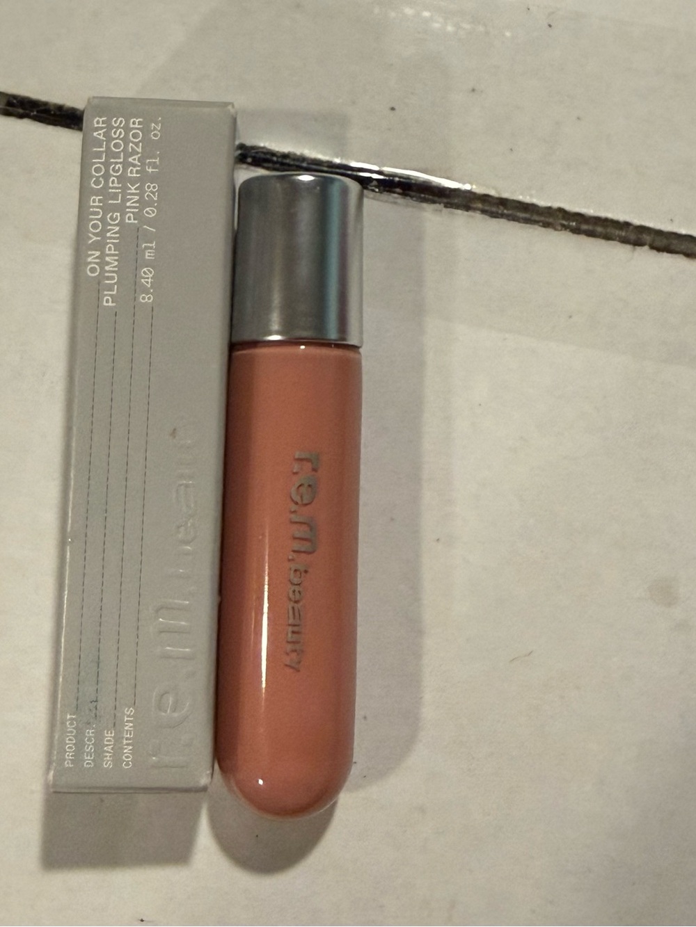R.e.m. Plumping Lip Gloss — Pink Razor